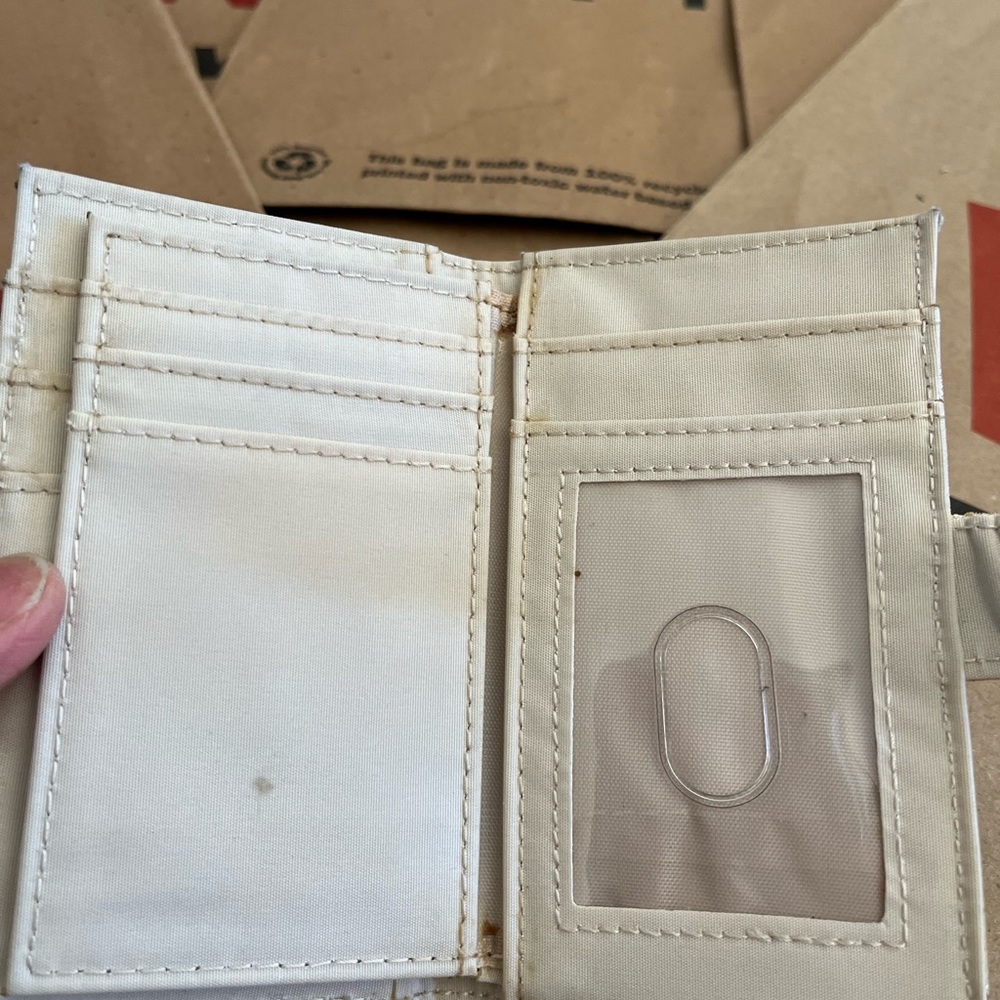 Wallet - Picture 6 of 9